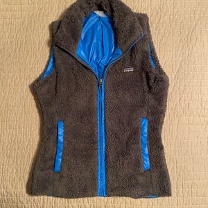 Reversible Patagonia Dark Gray & Royal Blue Vest